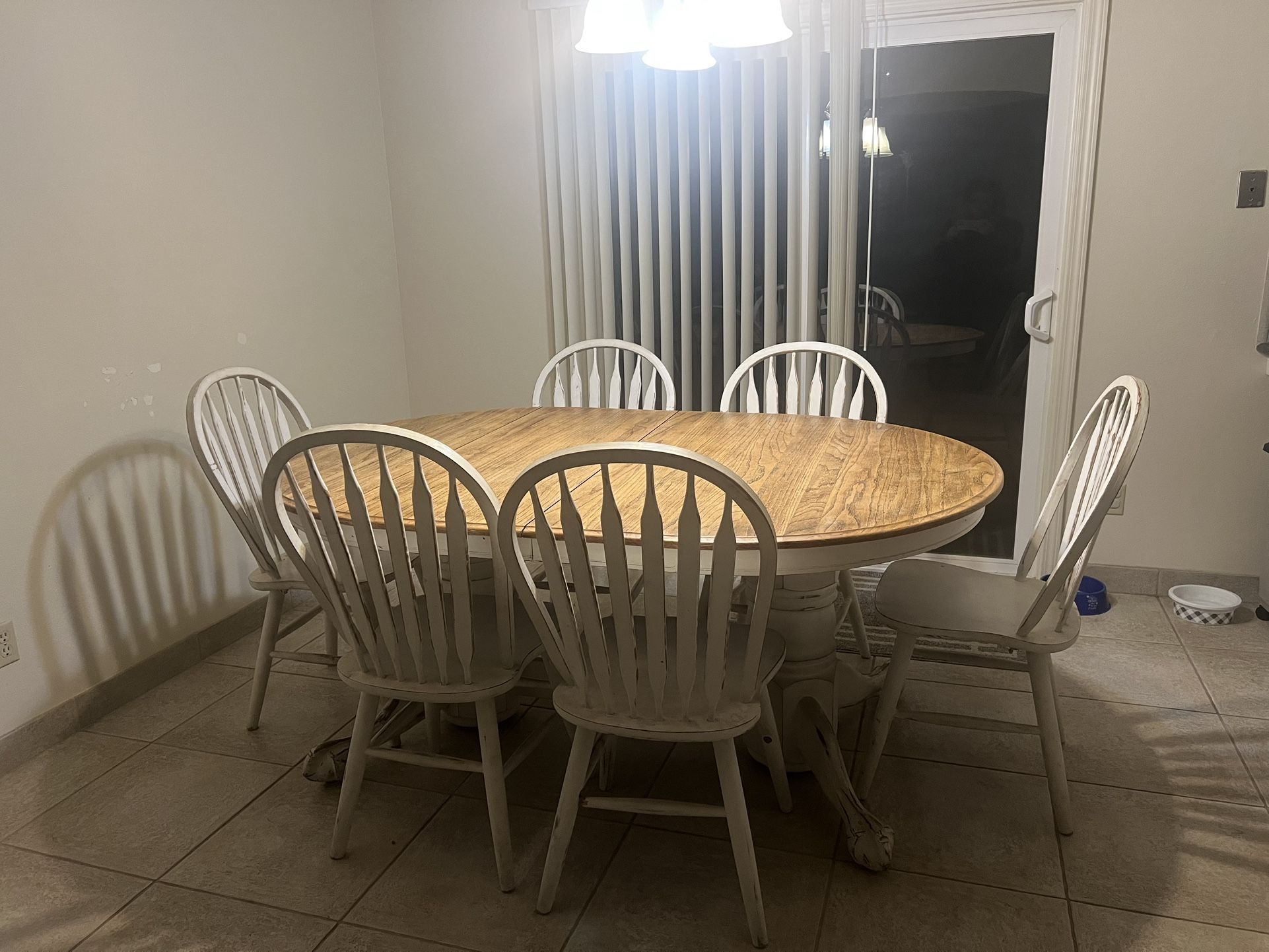 Farmhouse Style Kitchen Table With 6 Chairs