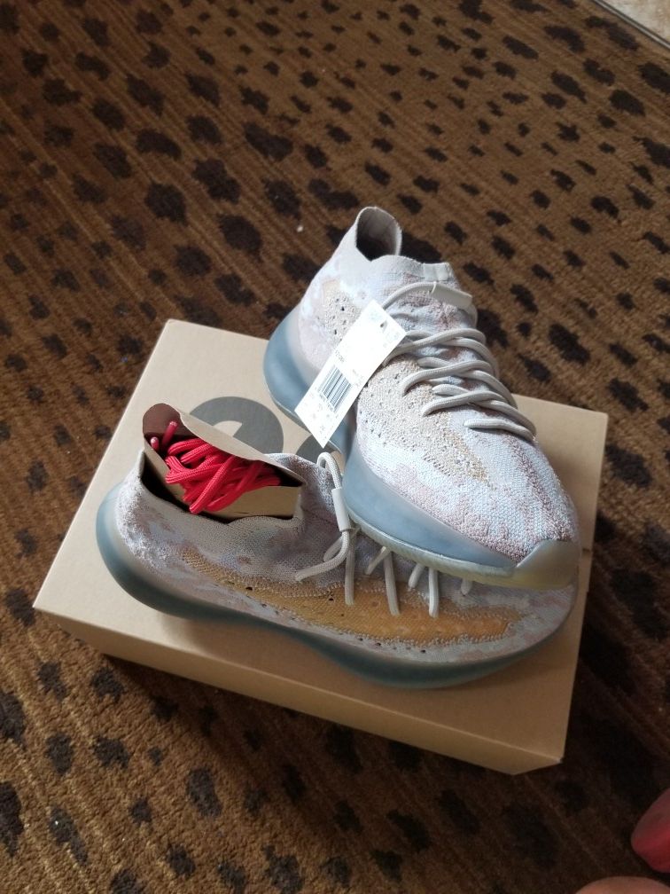 Yeezy Boost Size 11