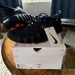Nike Mind 002 Black Hyper Crimson 