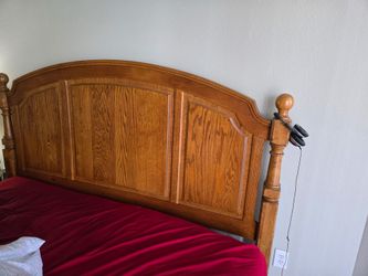 Solid oak King Bed