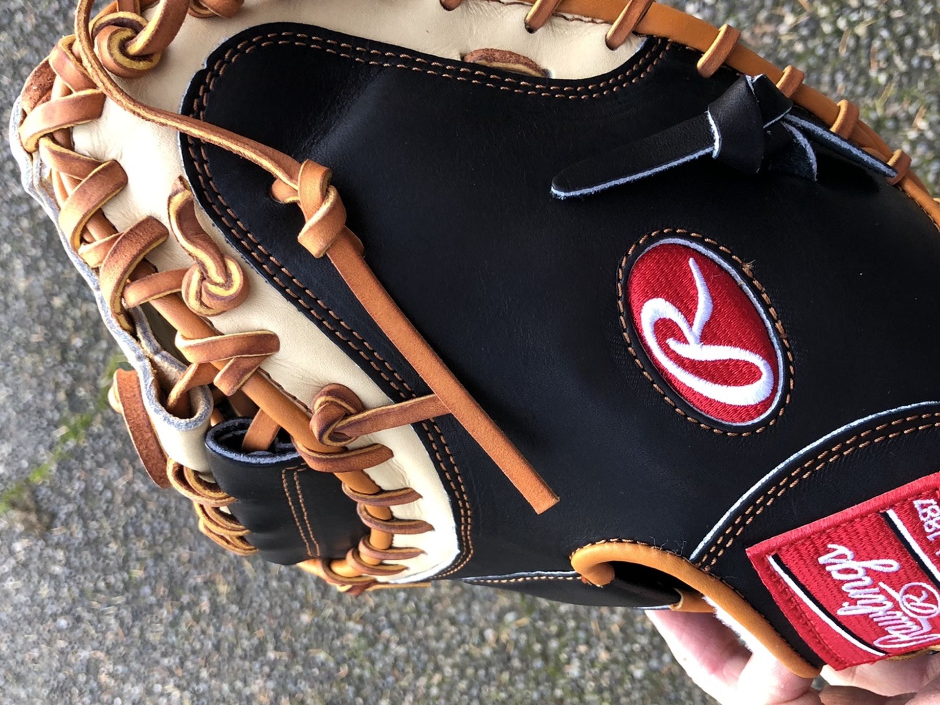 Rawlings Pro preferred 33 Inch Catchers Glove - NEW