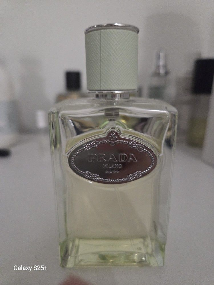 Prada Perfume