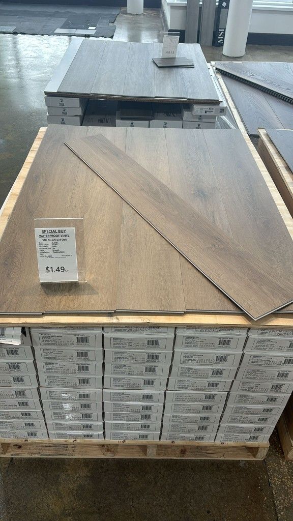 New Arrivals Luxury Waterproof Oak Vinyl Plank Flooring $1.49 per sq ft