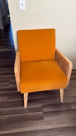 Single Rattan chalr