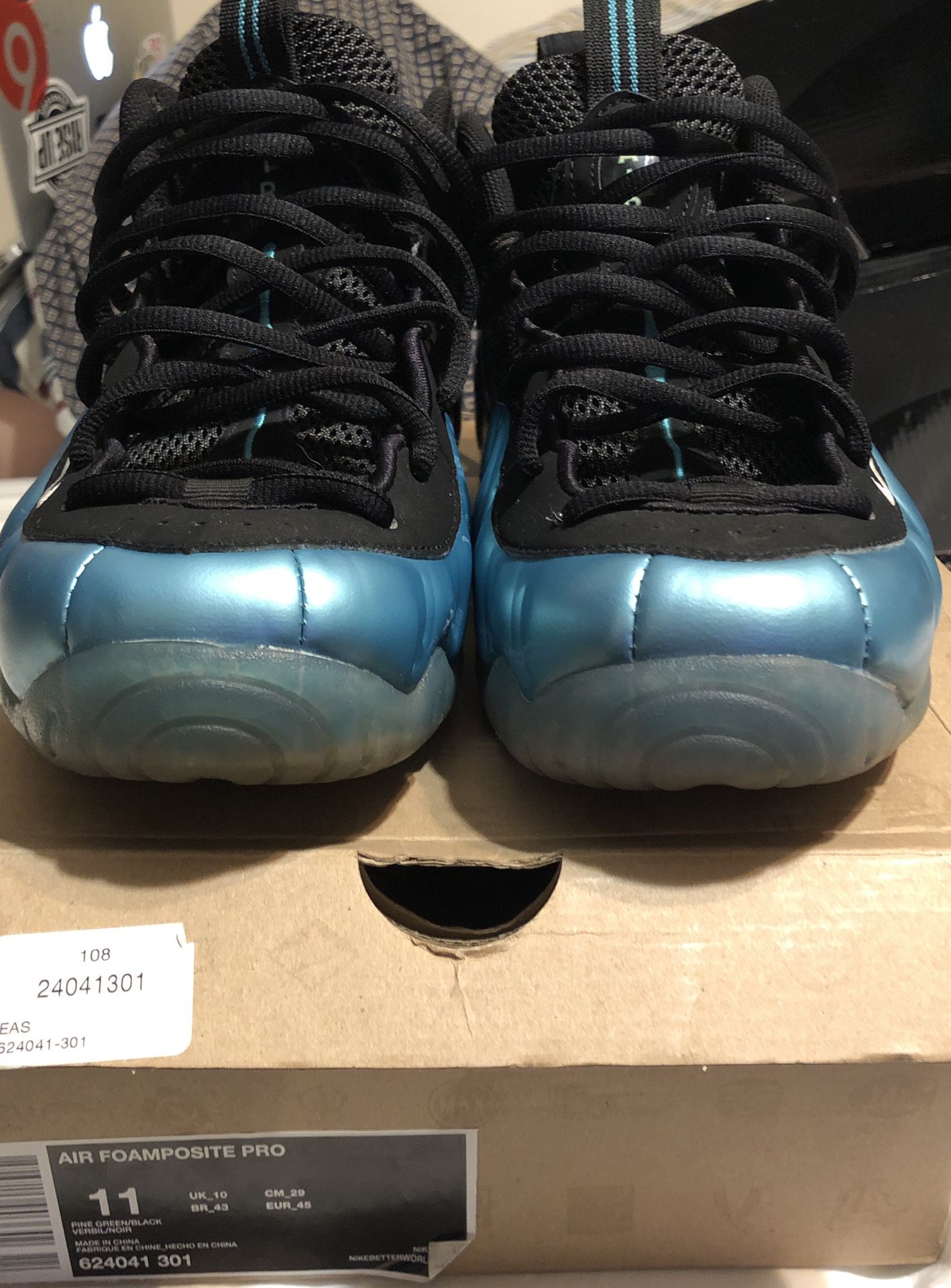 Air Foamposite Pro (Electric Blue), Size 11, Perfect Condition. Worn 8 times.