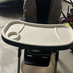 FREE-Graco High Chair-missing Straps 