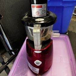 Tribest Slowstar Vertical Slow Juicer (SW-2000) – Cold Press Juicer