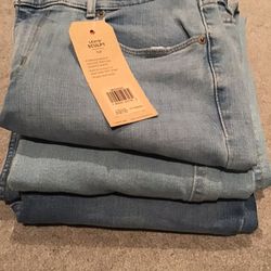 LEVI JEANS Size 6  Womans 