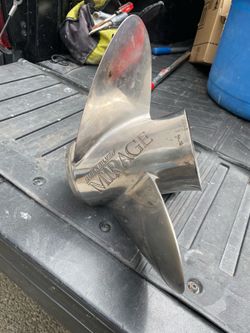 Quicksilver Mirage propeller