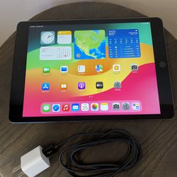 Apple iPad 9th Gen 64GB Wi-Fi + Cellular 5G 10.2” Tablet Space grey 