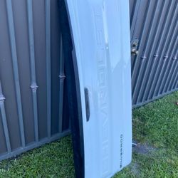Chevrolet Silverado 20 21 22 23 24 Tailgate White