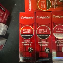 Colgate Optic White 