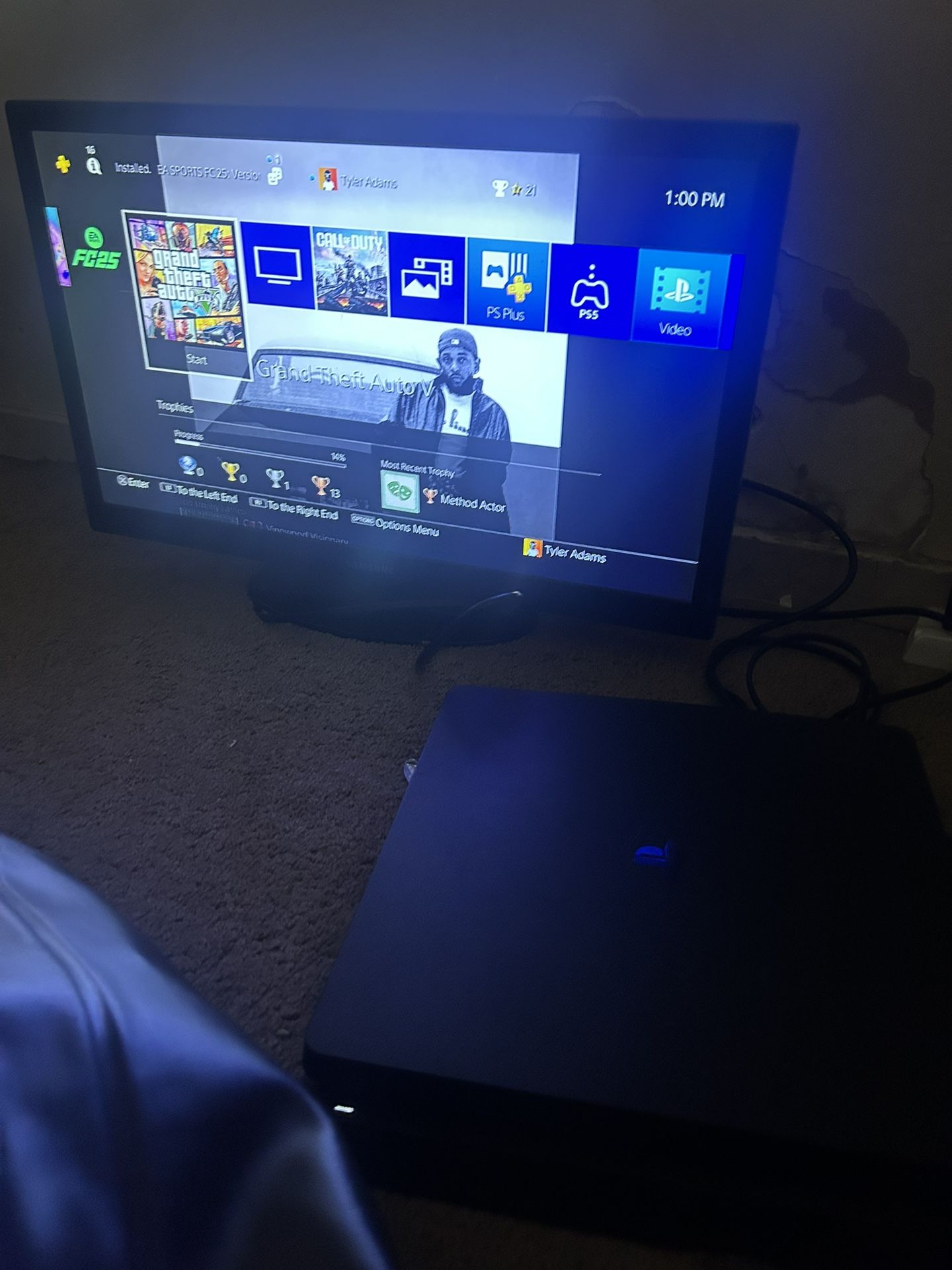 PS4