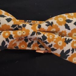 Medium/large Dog Collar With Bow Tie