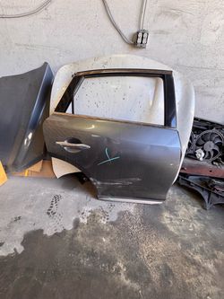 2016 Infiniti QX50 door