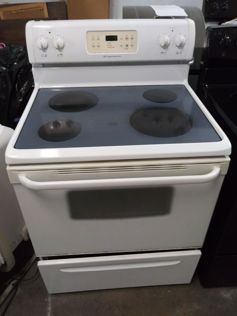 White Frigidaire Glass Top Stove