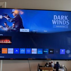 55” Samsung 4K Smart TV – Ultra Slim (AU8000 Series)