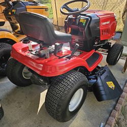 Pony 42 in. 15.5 HP Briggs and Stratton 7-Speed Manual Drive Gas Riding Lawn Tractor