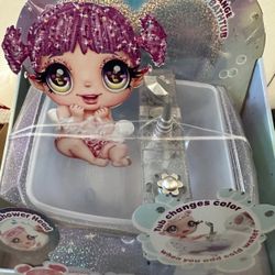 MGA Entertainment Glitter Babyz™ Color Change Bubbling Bathtub, Real Working Shower Head & Makes Bubbles, Easy Clean Up, Gift For Kids, Toy For Girls 