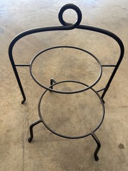 2-Tier Black Metal Plate Stand
