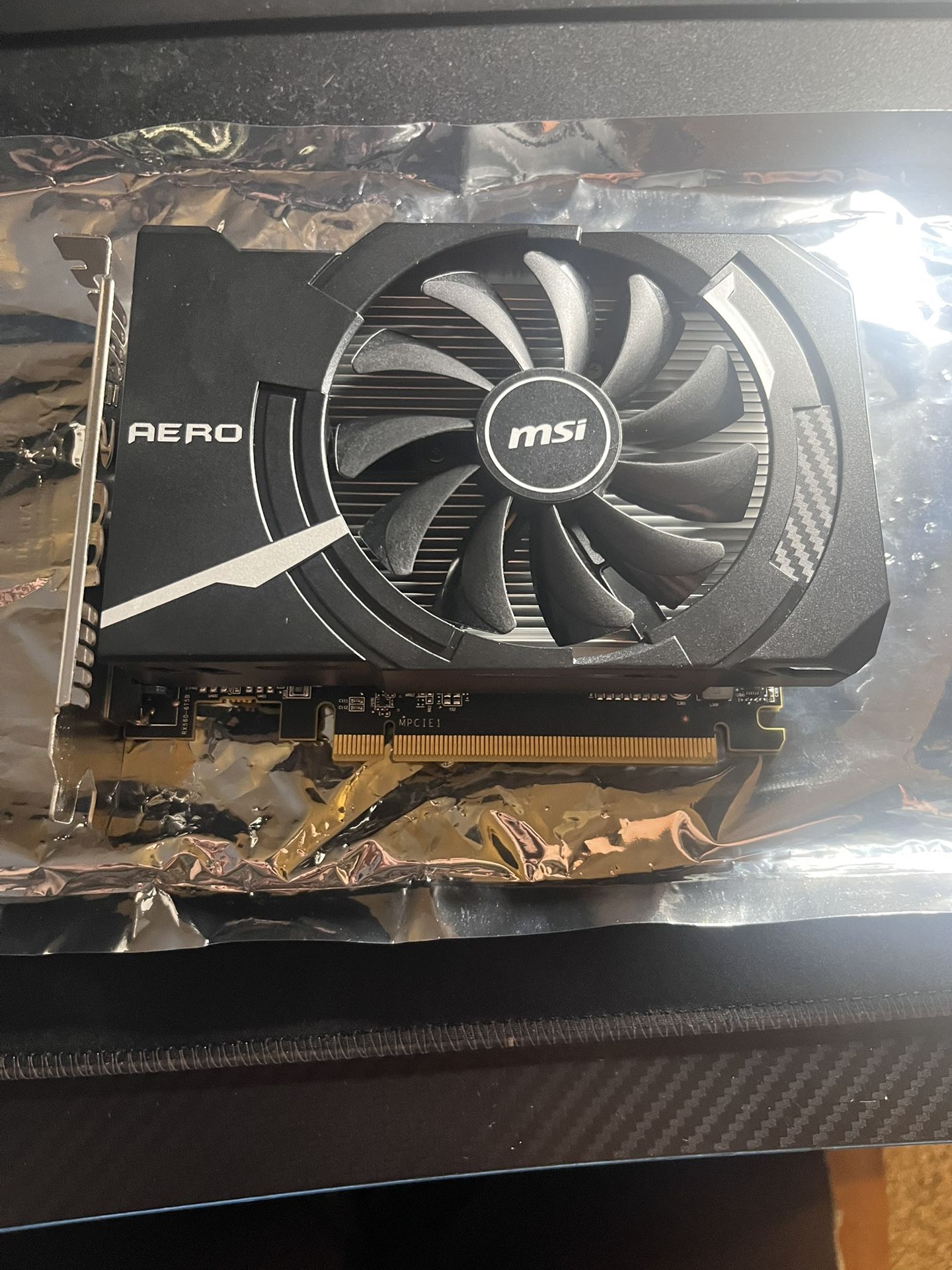 MSI Radeon 560 AERO 2G OC (GPU)