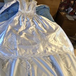 Wedding dress