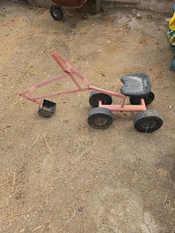 Scooper toy