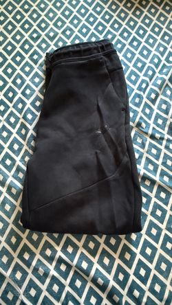 Nike tech joggers