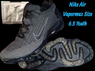 Nike Air VaporMax 2021 Flyknit Boys Size 6.5Y Black Gray Running Shoes Sneakers