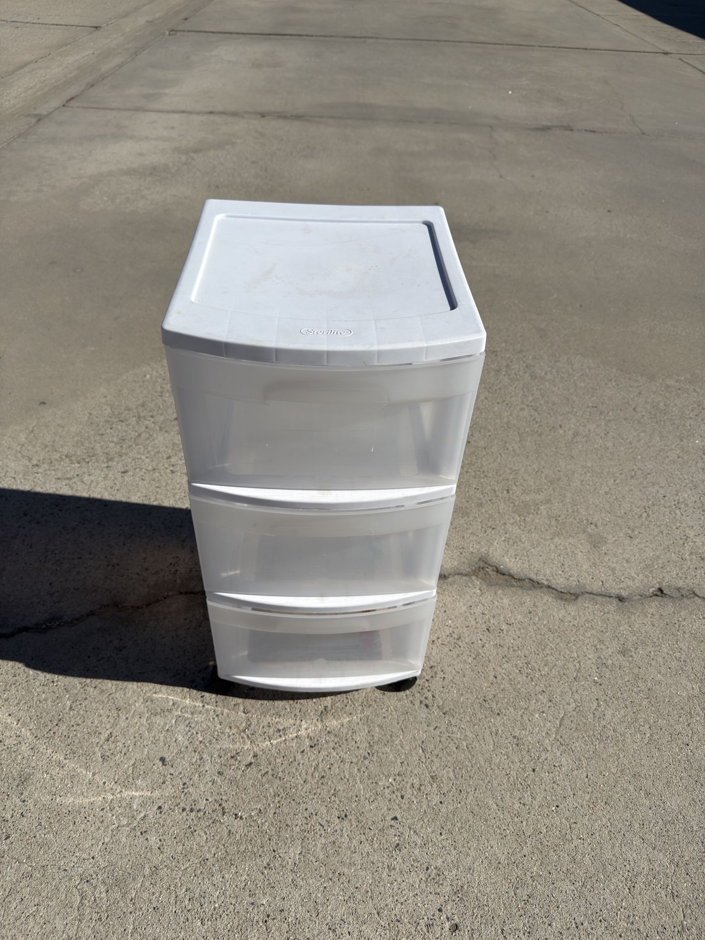 storage with drawers