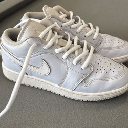 Girls shoes (3 pair!)