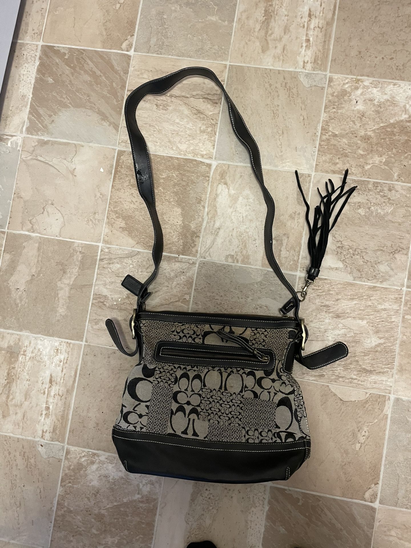Black/grey Vintage Coach Bag As Is. Make Me An Offer ! 