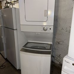 Whirlpool Washer And Dryer Set Good Condition 