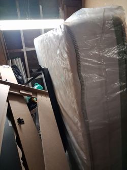 Queen size bed