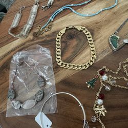set of jewelry