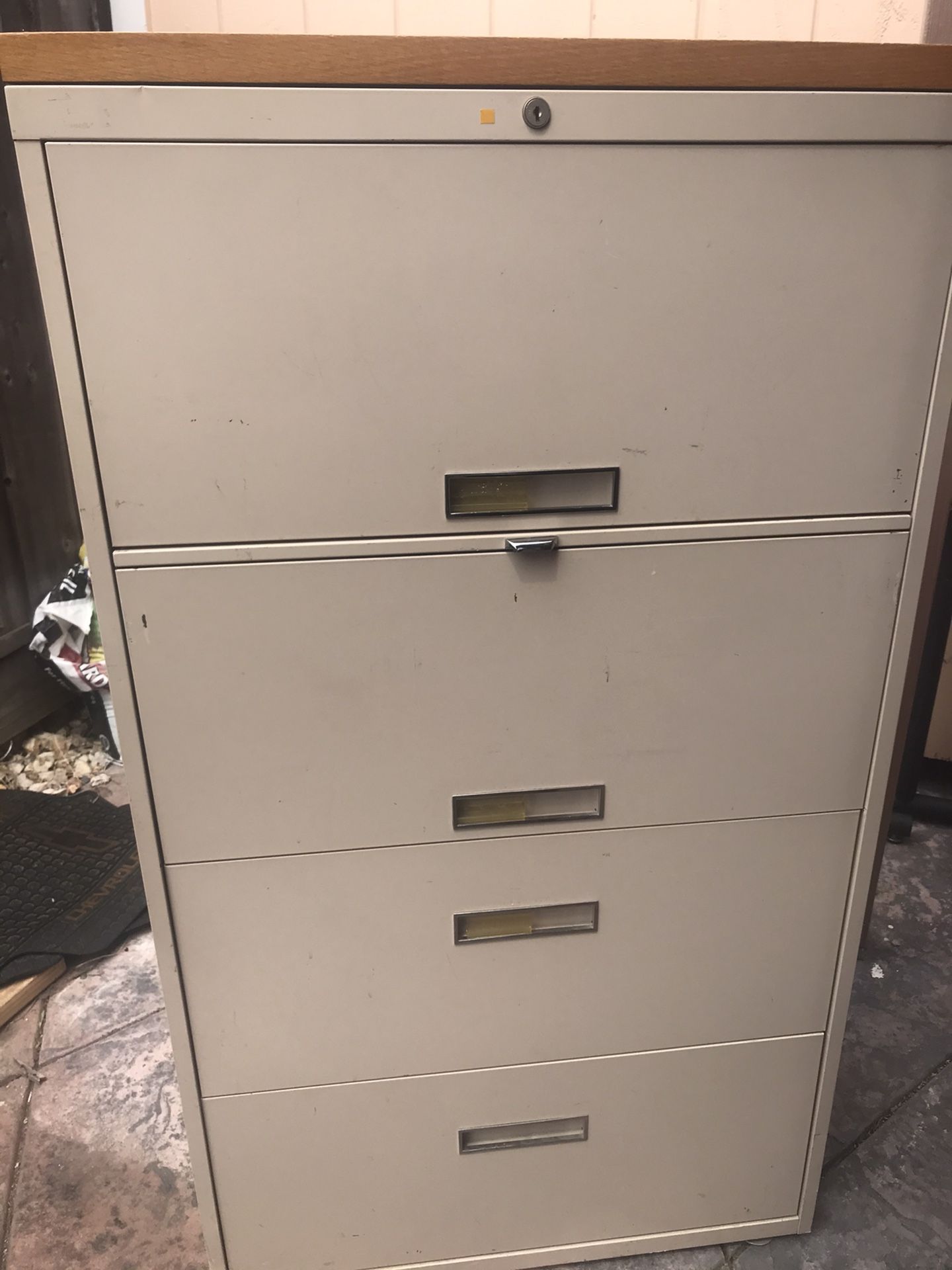 Metal file Cabnet