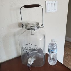 Beverage Dispenser Thick Glass
