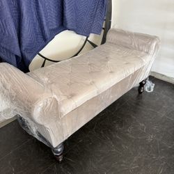 Upholstered Bench w/Storage 