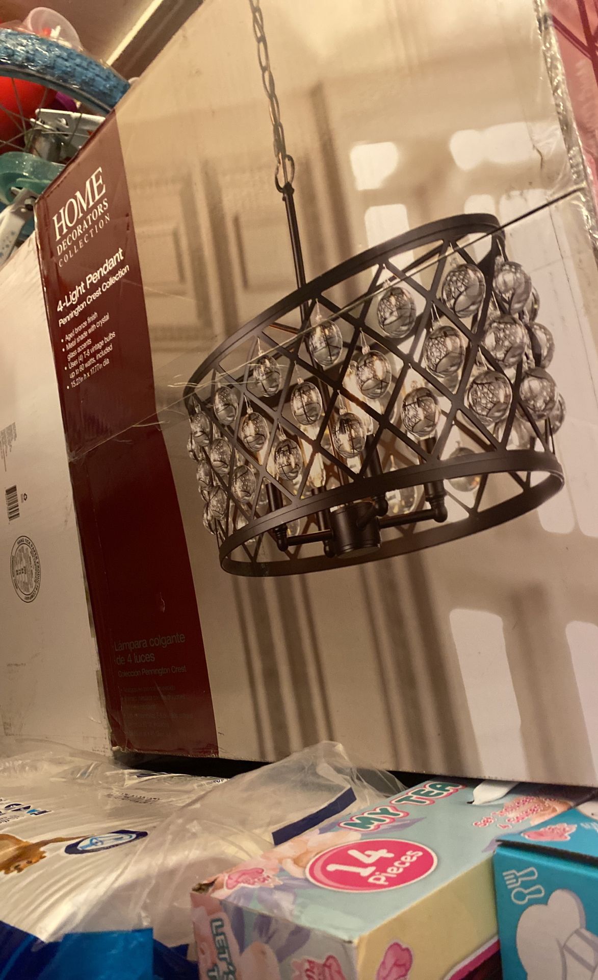 Brand New 4 Light Pendant Beautiful