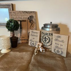 Paris Decor Grouping 