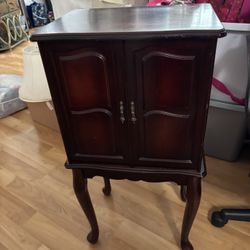 Standing Jewelry Box 