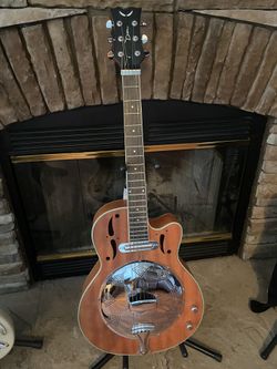 New Dean Resonator 6 String Beautiful Guitar 