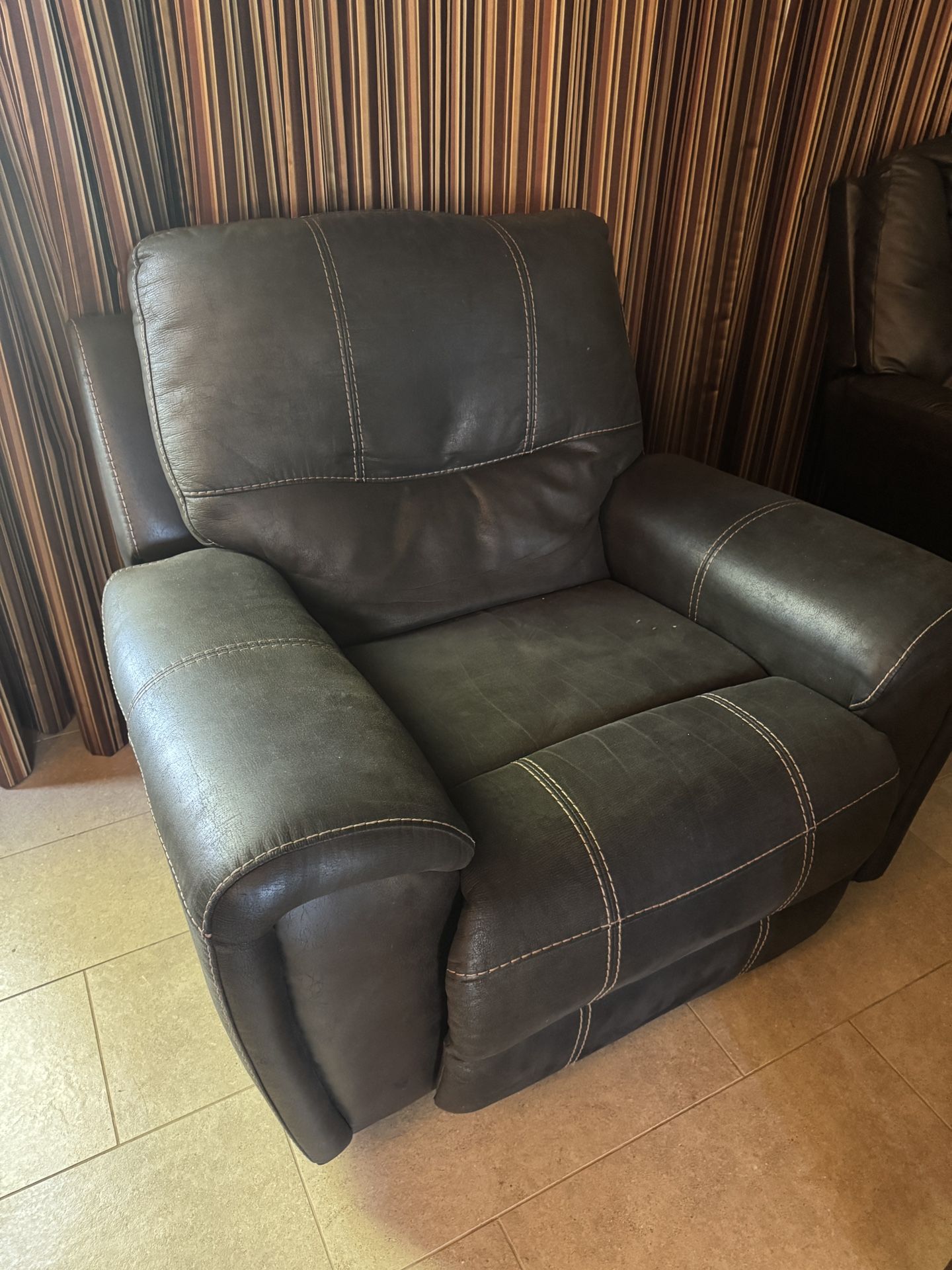 Love Seat Couch And Recliner 