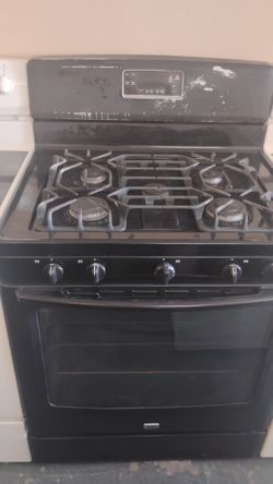 Gas range black color