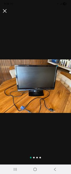 Insignia Flat Screen Computer Monitor