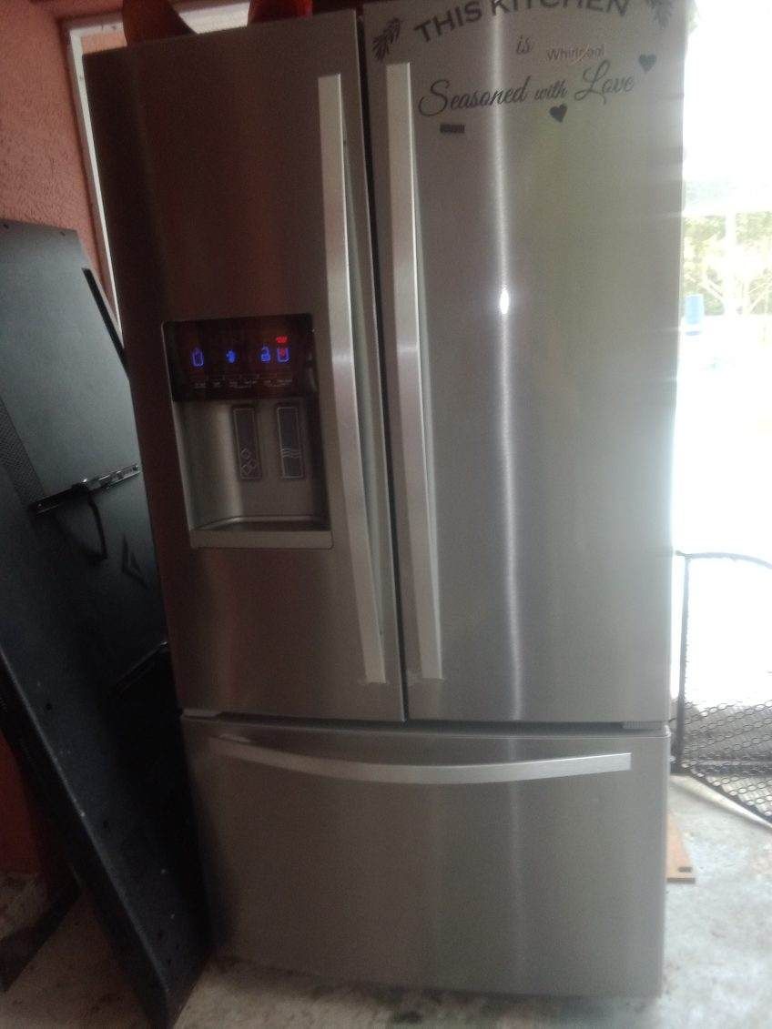 Whirlpool Wide French Door Refrigerator