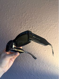 GUCCI  black sunglasses - women