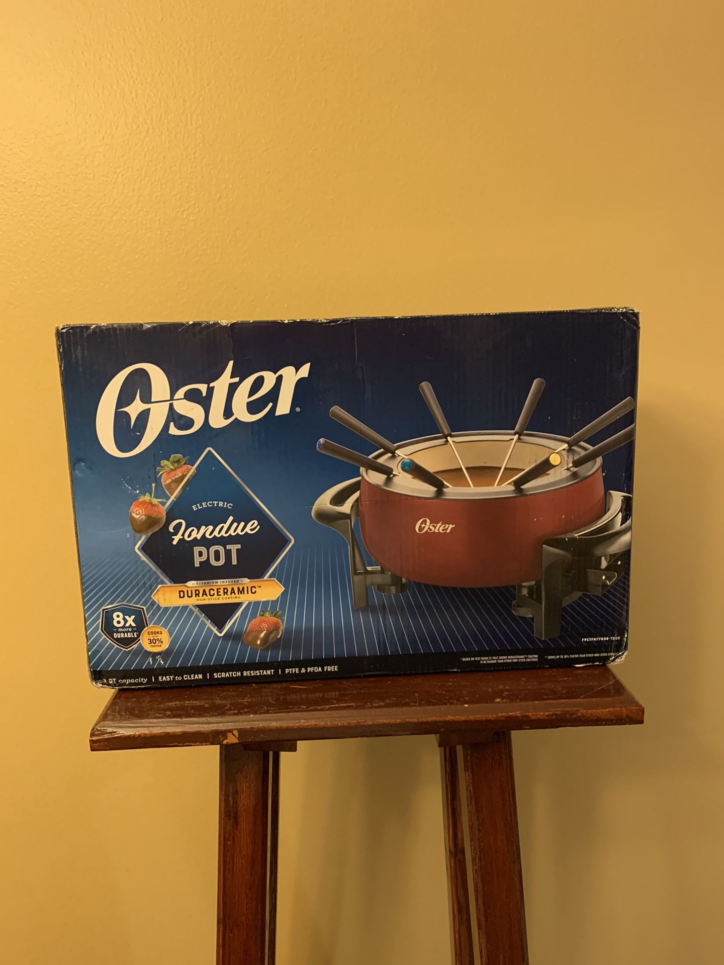 New Oster Titanium Infused DuraCeramic Fondue Pot, 3 Quart, Eggshell/Red