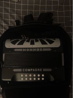 Hohner Panther accordion