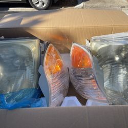 2005 Headlight Set